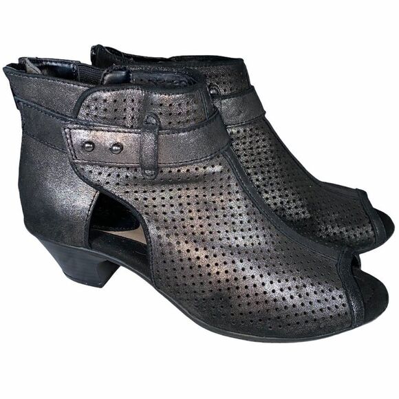 Earth Retro Black Leather Metallic Booties. Size 7 PRICE IS FIRM! - Picture 2 of 10